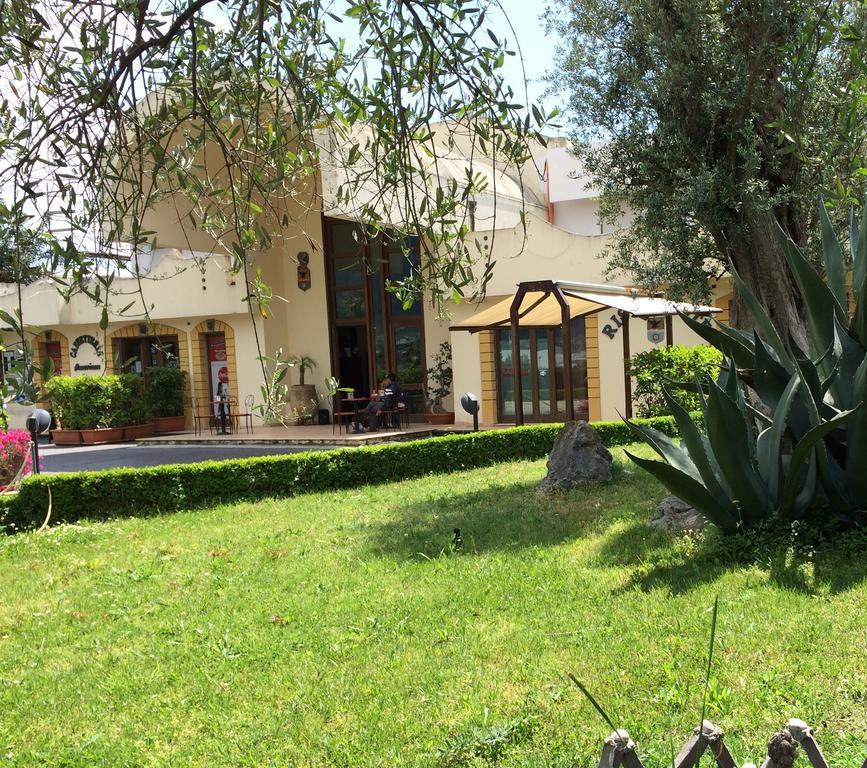 Hotel Il Cavaliere Sarno Exterior foto
